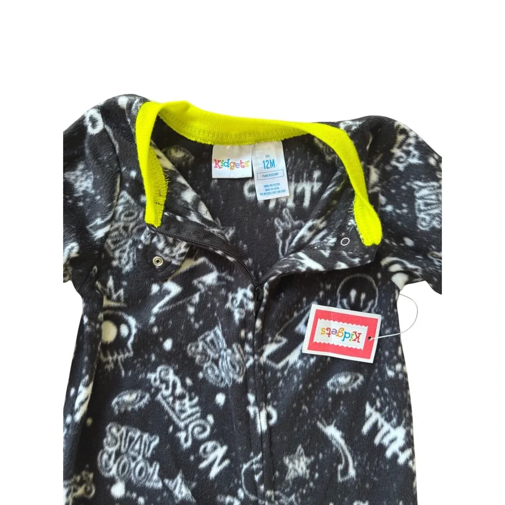 Baby Pajamas Lot of 4 | Dinosaur & Bear Prints | Carter's &‎ Little Blue House |